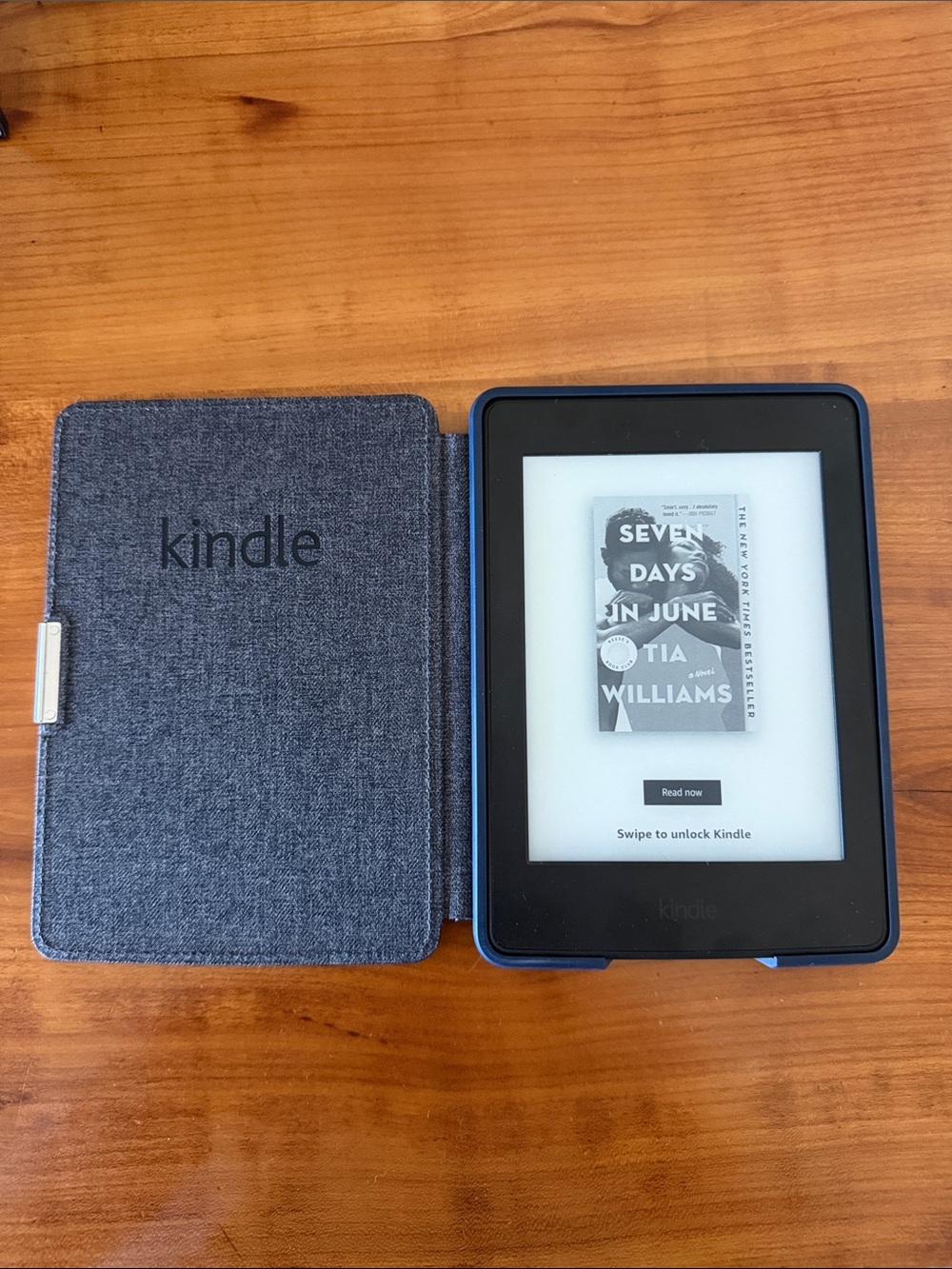 Slim Folio Cover with kindle - Black